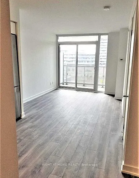 120 Varna Dr #525 — Photo 4