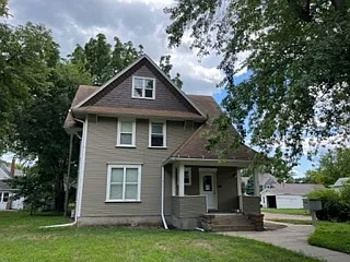 315 E Main St Photo 1