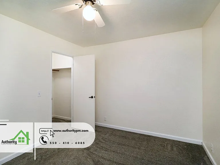 6822 Creekside St — Photo 18