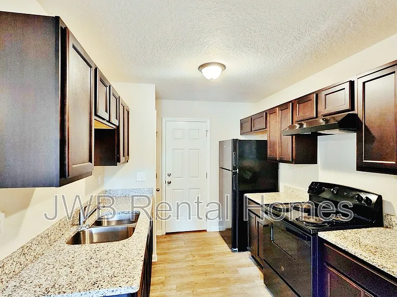 Northside — Photo 2