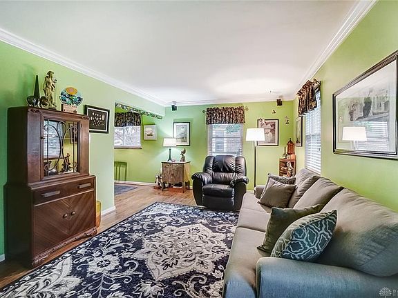 5th image of 316 E Melford Ave