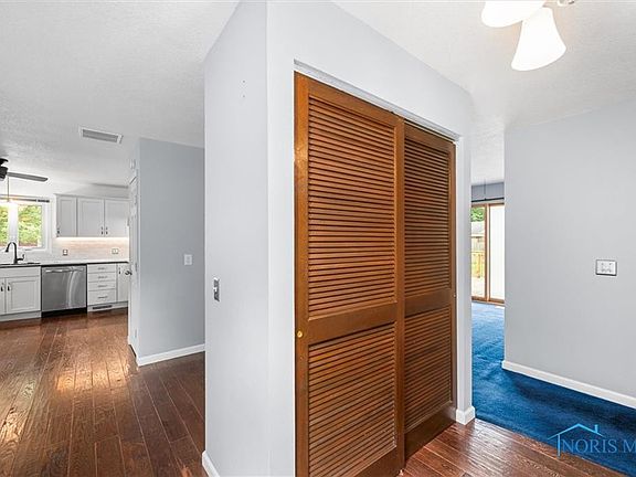4th image of 2305 Winterset Dr