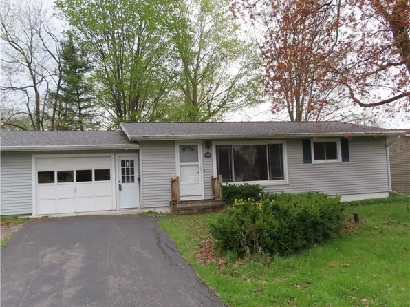 114 Cranberry Dr, Liverpool, NY 13088