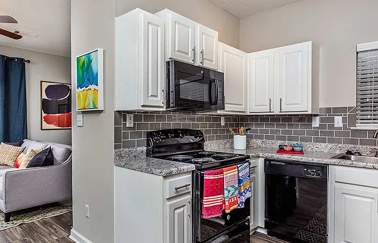 The Gregory North and South Apartment Homes — Photo 34