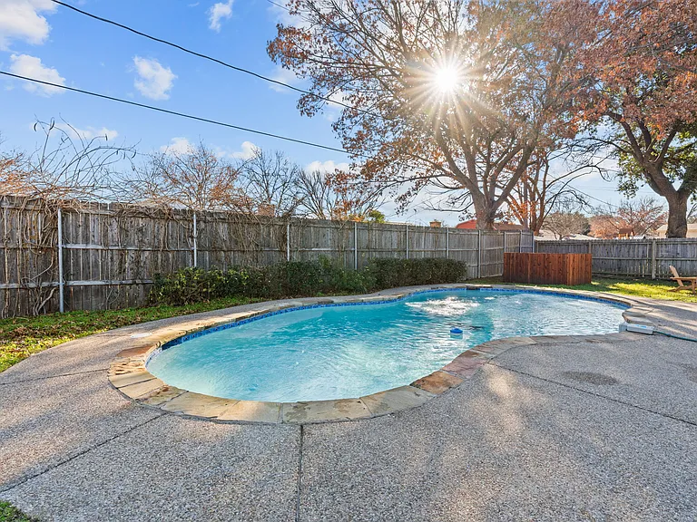 7628 Hunt Dr — Photo 35