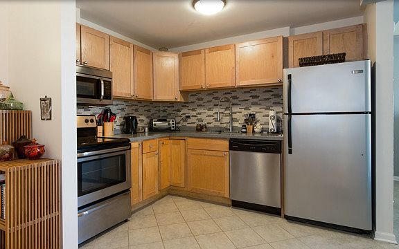 3rd image of 1041 Susan Collins Ln APT 102