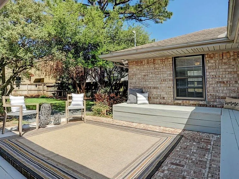 3708 Bellaire Blvd — Photo 18