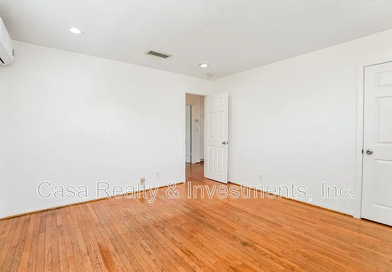 522 Washington St #BACK HOUSE — Photo 7