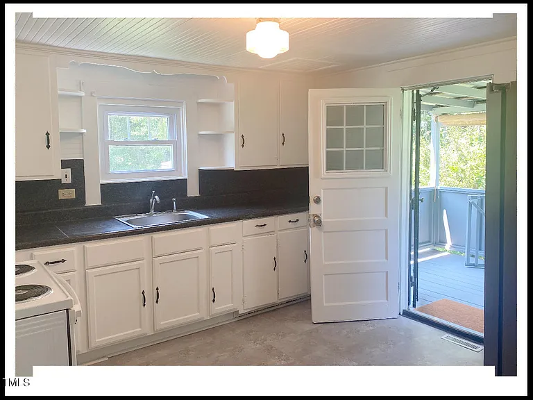 30 Dink Ashley Rd — Photo 8