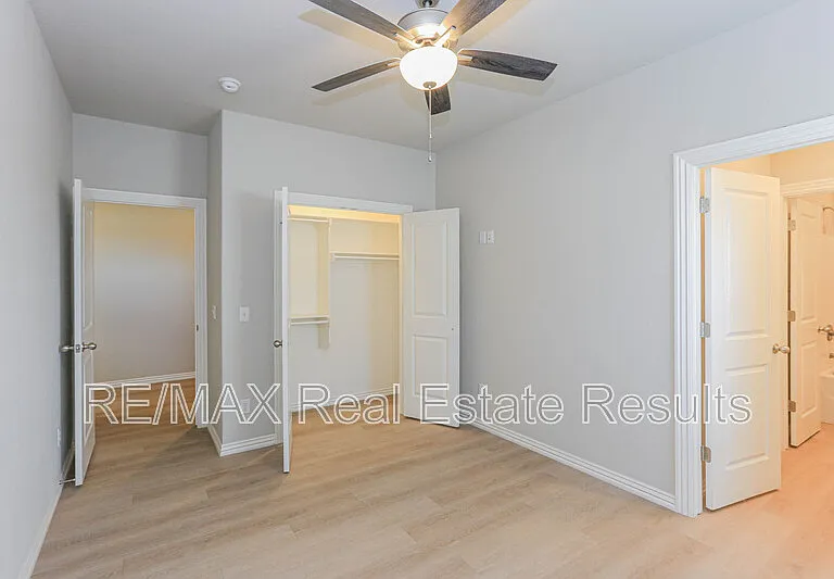 1401 Poigai Way #1 — Photo 24