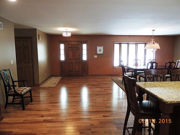 3rd image of 3001 Saint James Dr