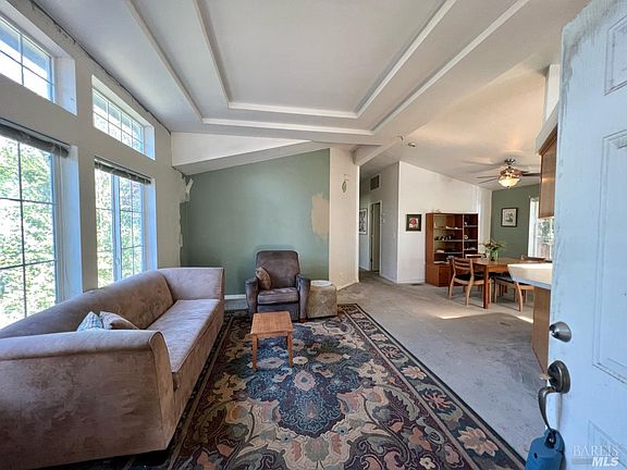 3rd image of 415 Frisbie Avenue