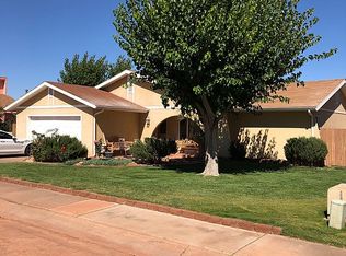 2104 Desert View Dr, Winslow, AZ 86047