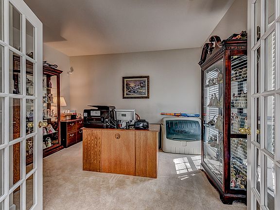 4th image of 2607 Tall Pines Ln