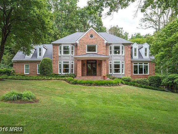 3rd image of 11118 Sweetwood Ln