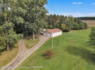 7146 N Smith Rd, Henderson, MI 48841