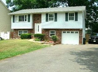 414 Fairmount Dr, Edgewater, MD 21037