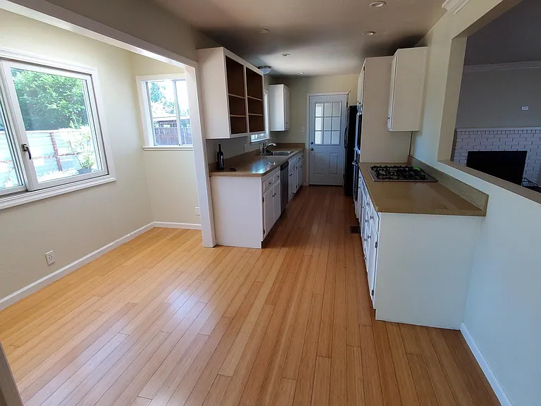 3376 Mayette Ave — Photo 6