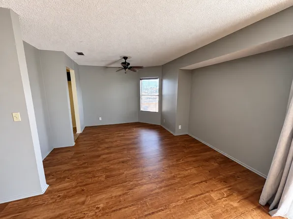 5812 Kingman Ave APT 4, Buena Park, CA 90621