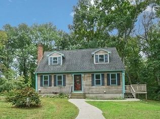 22 Mount St, Franklin, MA 02038