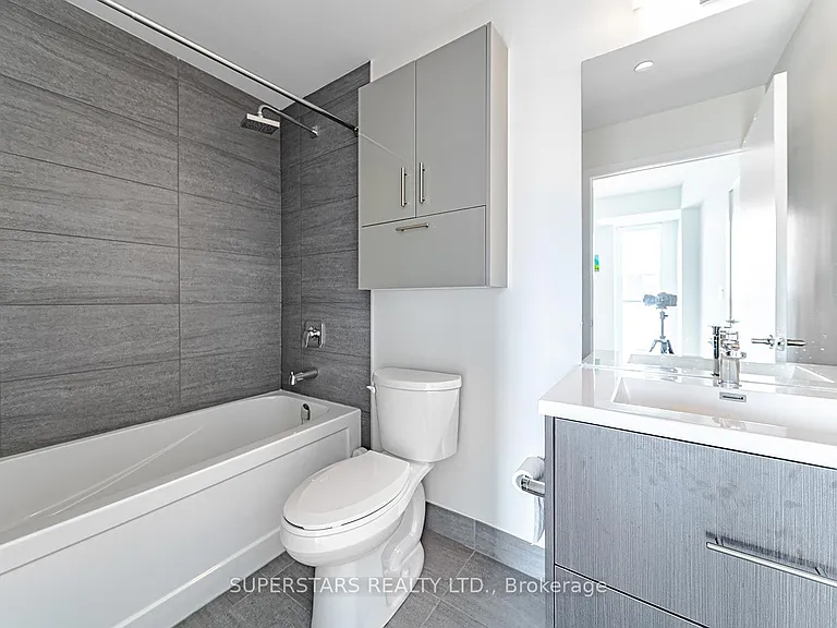 188 Fairview Mall Dr #2216 — Photo 9