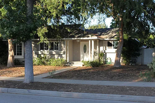 10044 Woodley Ave Photo 1 10044 Woodley Ave Photo 1
