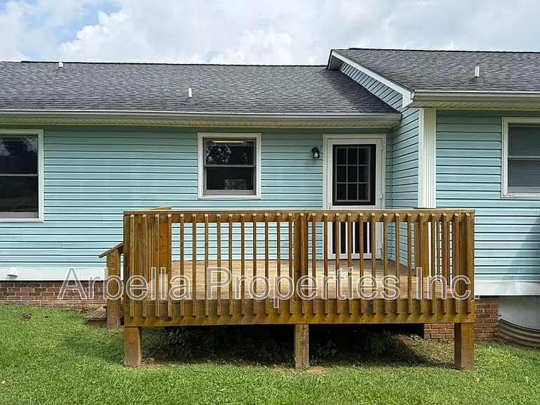 117 Rowe Ln #5 — Photo 16