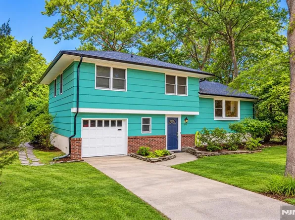 175 Riverdale St, Hillsdale, NJ 07642