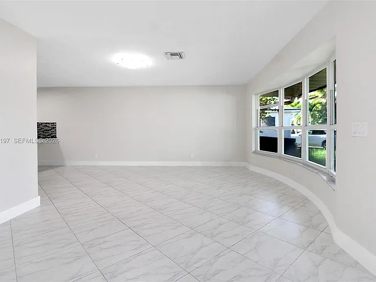 5300 Adams St — Photo 6