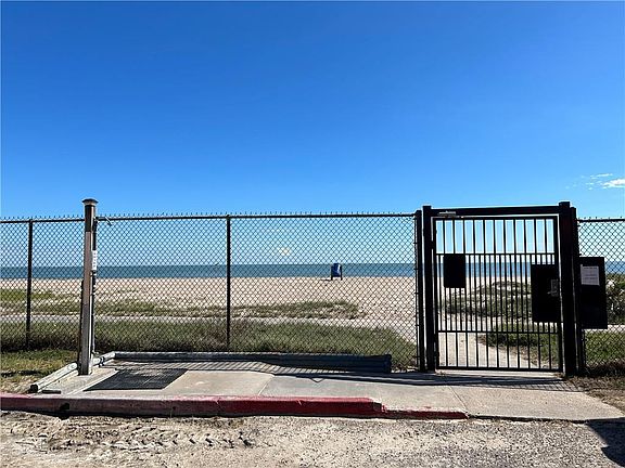 4th image of 3938 Surfside Blvd Unit 2336