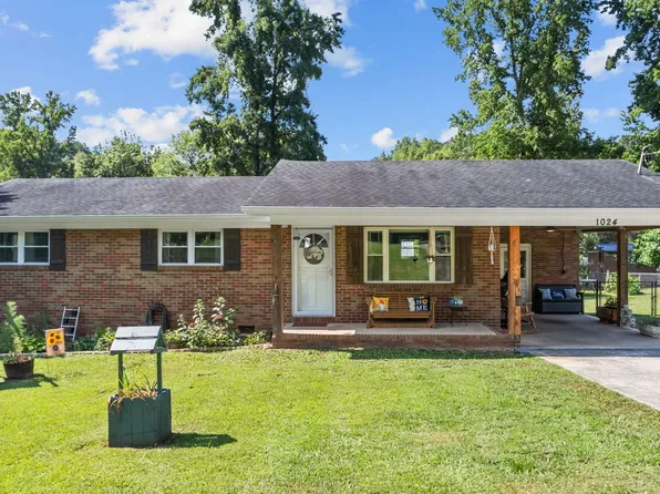 1024 Wax Rd SE, Silver Creek, GA 30173