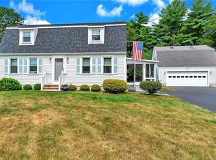 27 Crestwood Ln, Charlestown, RI 02813