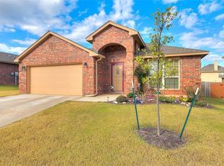 11301 NW 96th St, Yukon, OK 73099