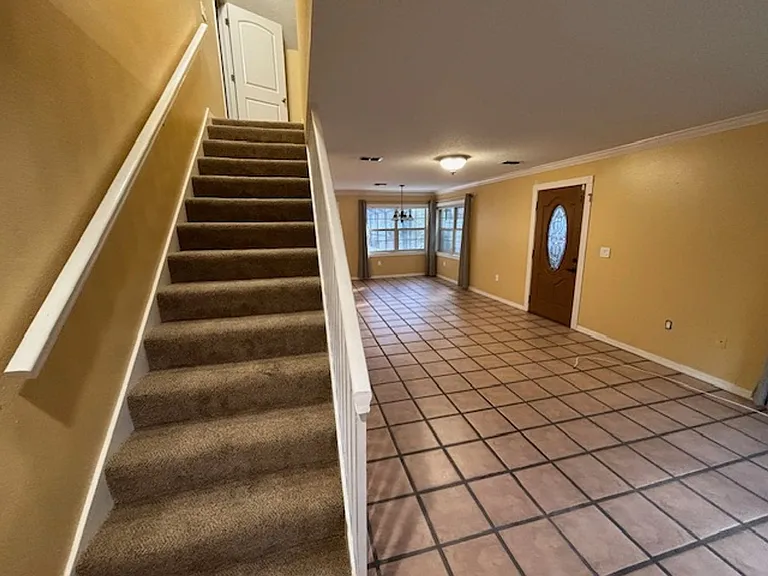 18816 Cimbora Dr — Photo 9