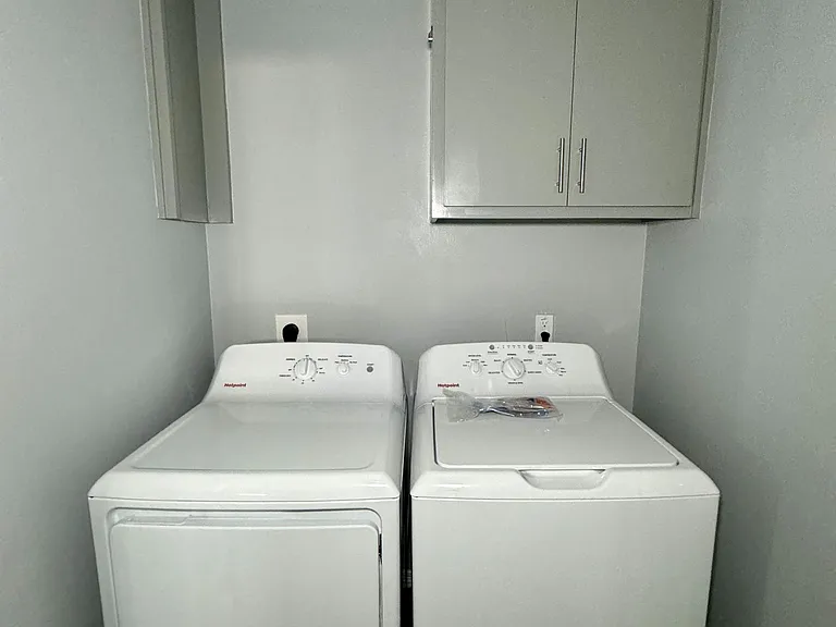 413 E Acacia St #2 — Photo 6