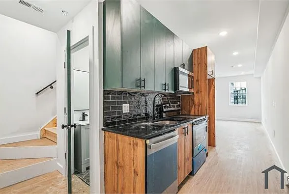 4163 Mantua Ave #3 — Photo 1