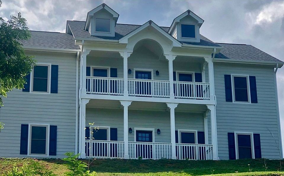 Beautiful front facade