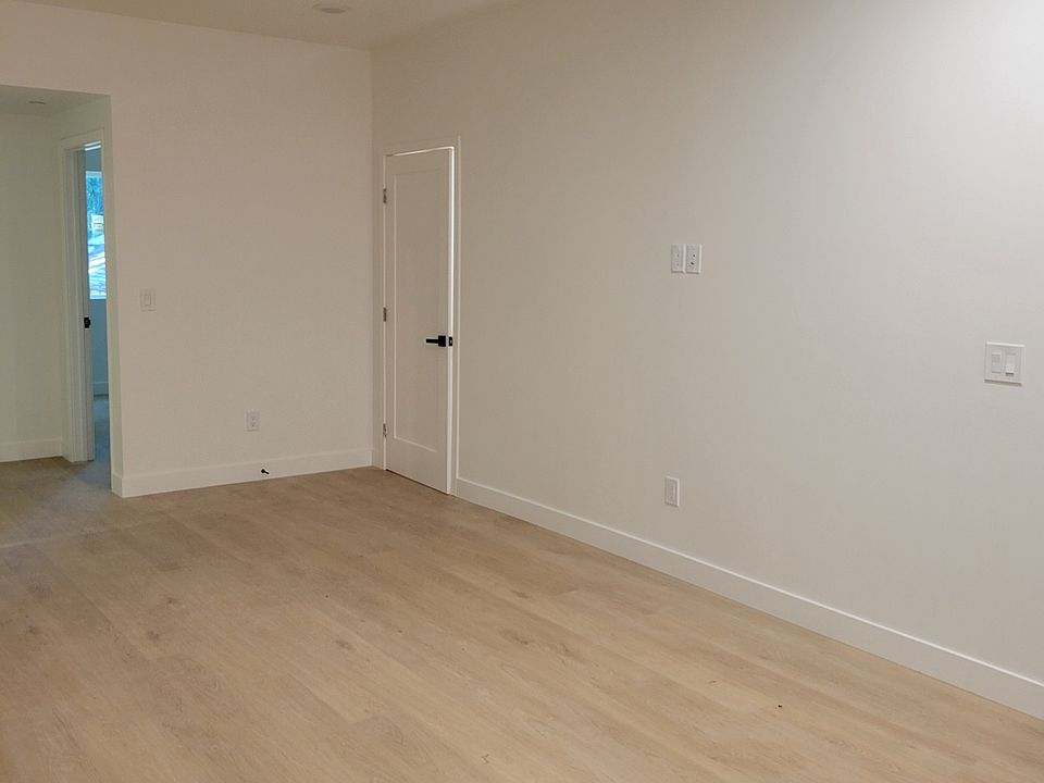 Open living/dining room