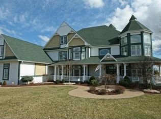 5355 Lancelot Dr, Weldon Spring, MO 63304