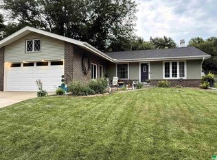 4112 Sergeant Rd, Sioux City, IA 51106