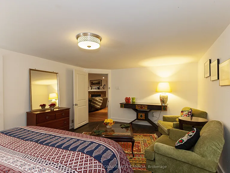 2074 Brays Ln — Photo 28