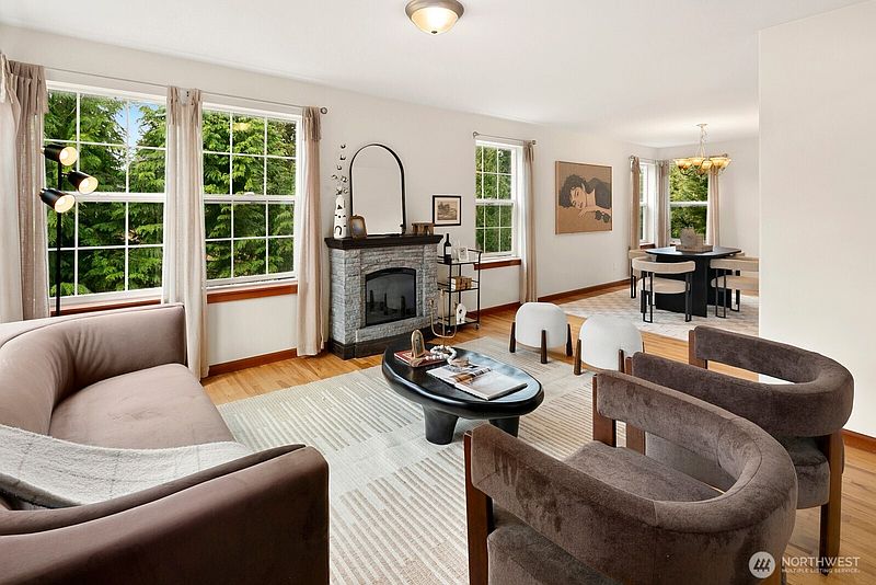 4th image of 8017 64th Street SE