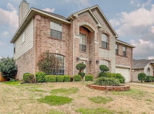 1111 Morningside Dr, Grand Prairie, TX 75052