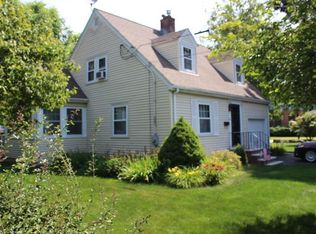 44 Hanson Ave, Walpole, MA 02081