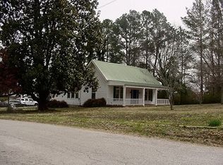 309 S High St, Waynesboro, TN 38485