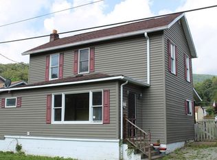 136 Maple St, Bolivar, PA 15923