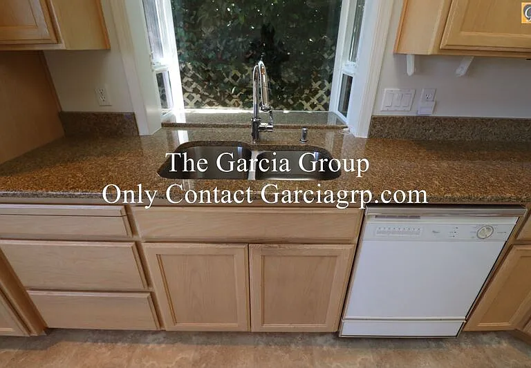 8955 SW Iowa Dr — Photo 5