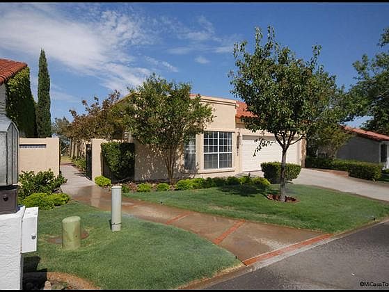 1st image of 1049 Los Jardines Cir