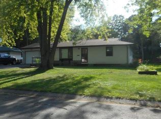 3221 Random Rd, Eagan, MN 55121