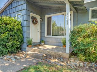 1884 Vale Dr, Redding, CA 96002
